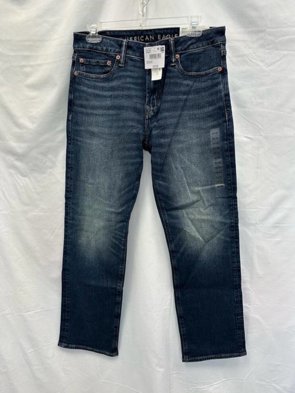 American Eagle Outfitters Men’s Straight Jeans in Faded Indigo